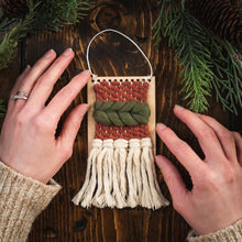 Load image into Gallery viewer, Christmas Ornament Looms -Pack of 4