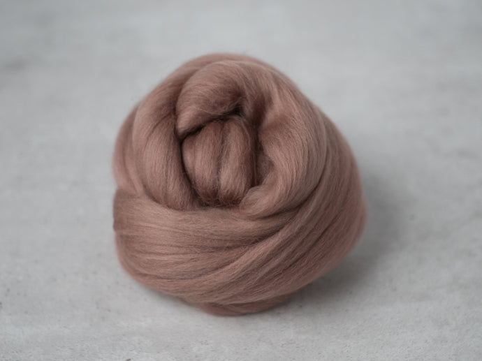 Cloud Merino Wool Roving – Spruce & Linen